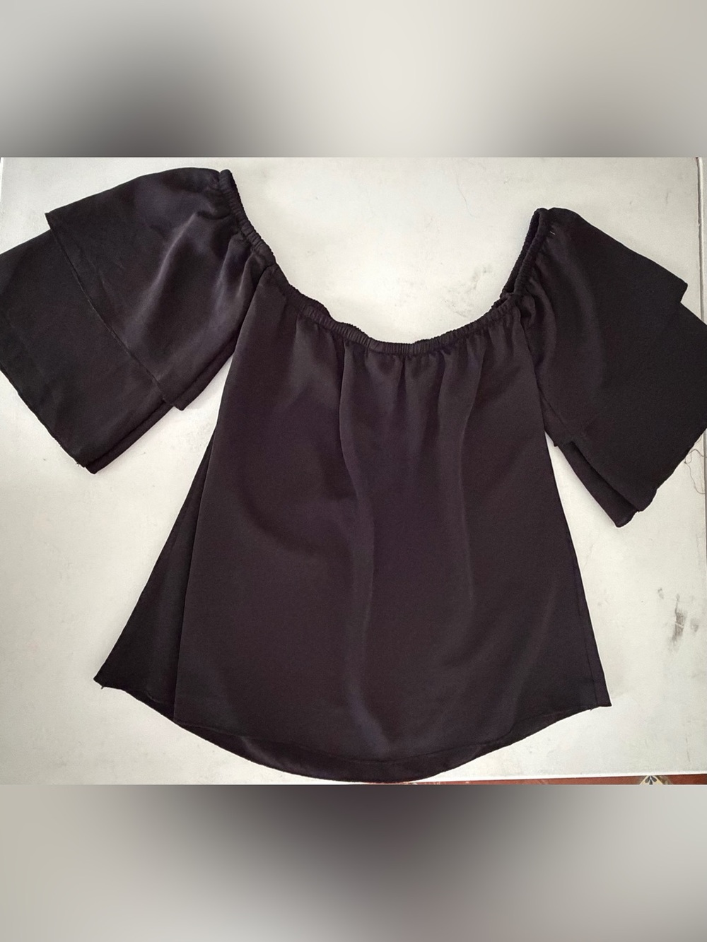 Tyche Black Off-Shoulder Flutter Sleeve Top Small